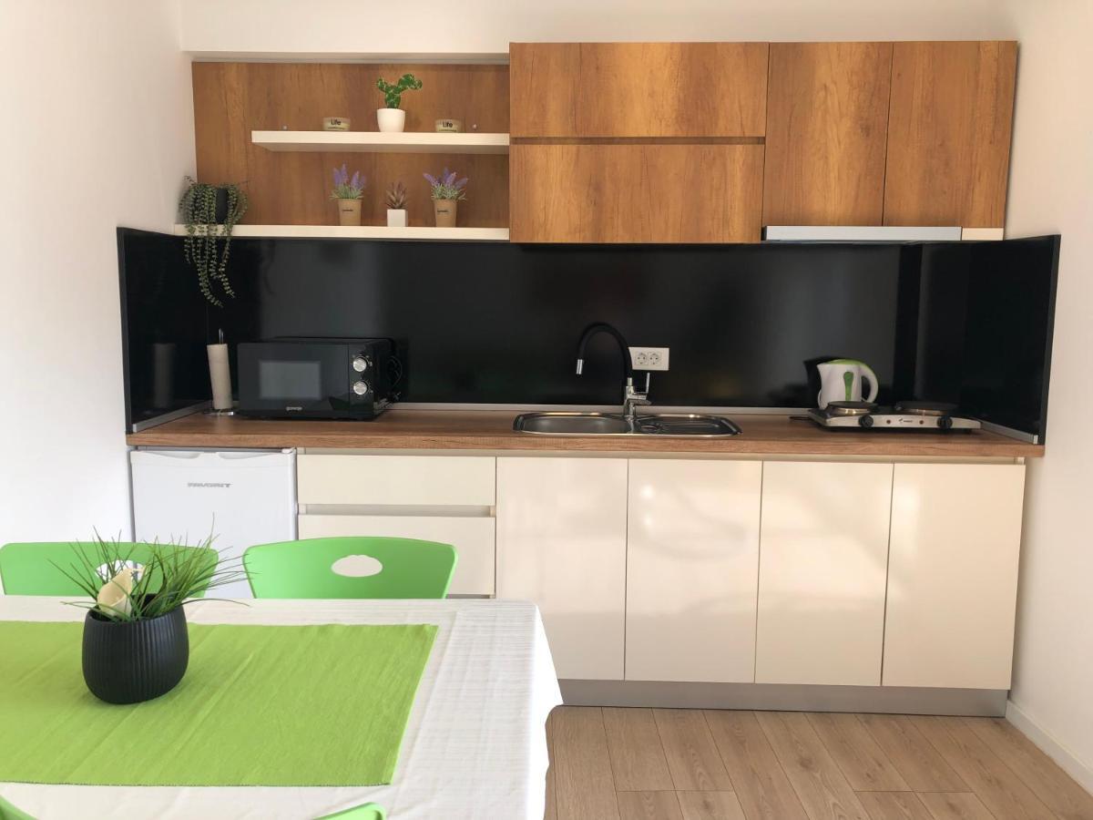 Apartment N & N สตรูกา ภายนอก รูปภาพ